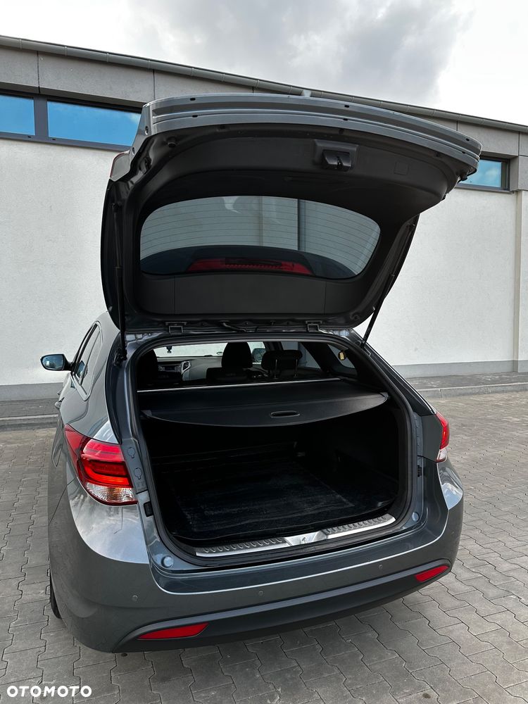 Hyundai i40 Kombi 1.6 Classic - 15