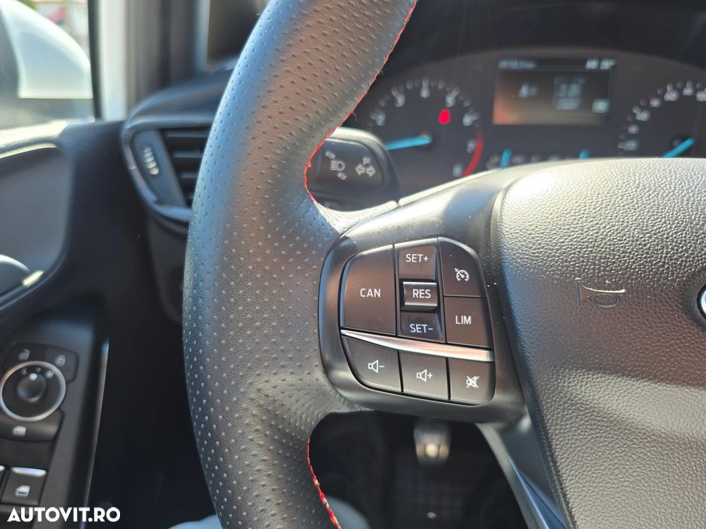 Ford Fiesta 1.0 EcoBoost mHEV ST Line - 12