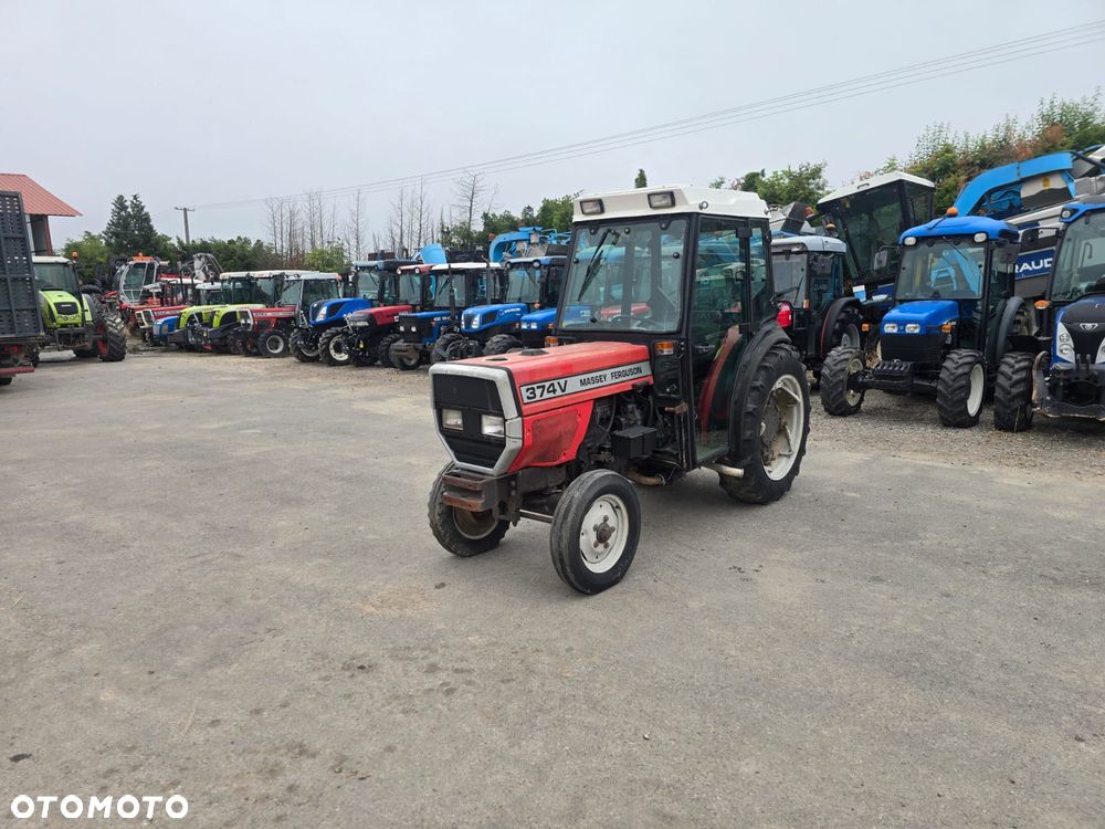 Massey Ferguson 374V - 1
