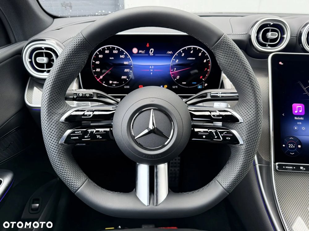 Mercedes-Benz GLC - 15