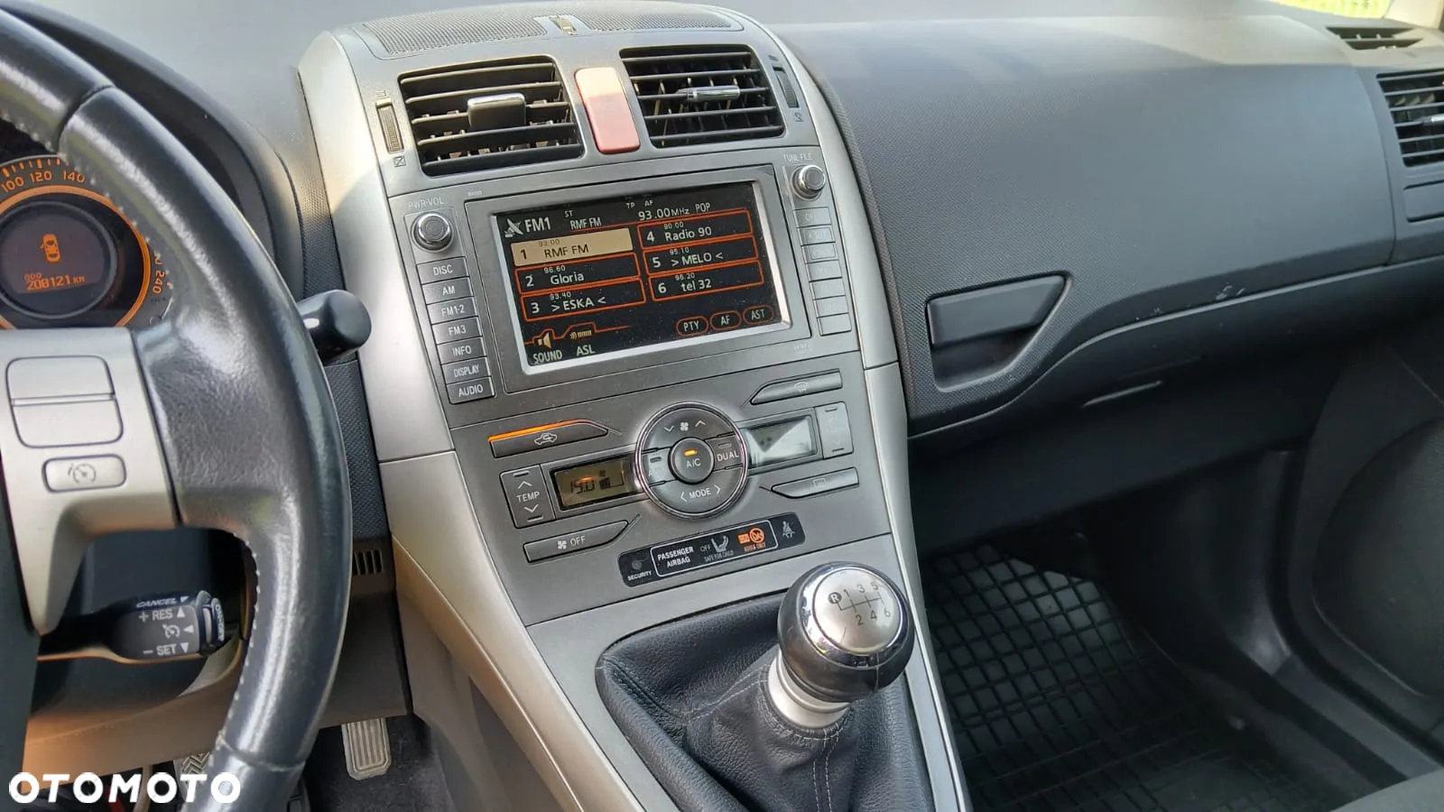 Toyota Auris - 8