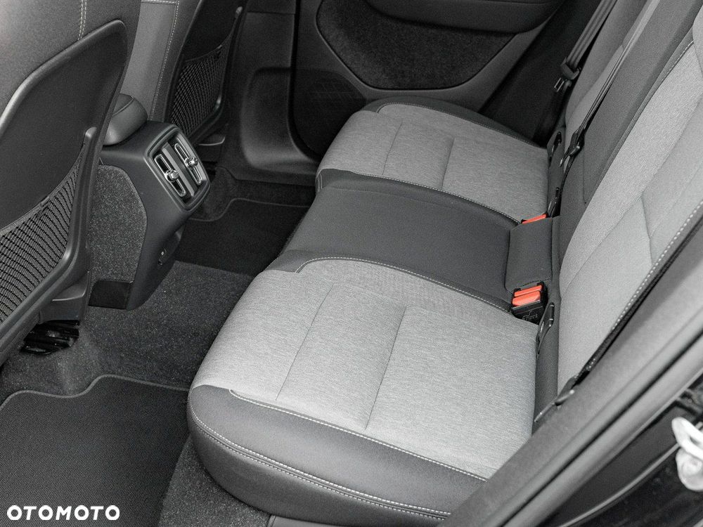 Volvo XC 40 B4 Core - 25