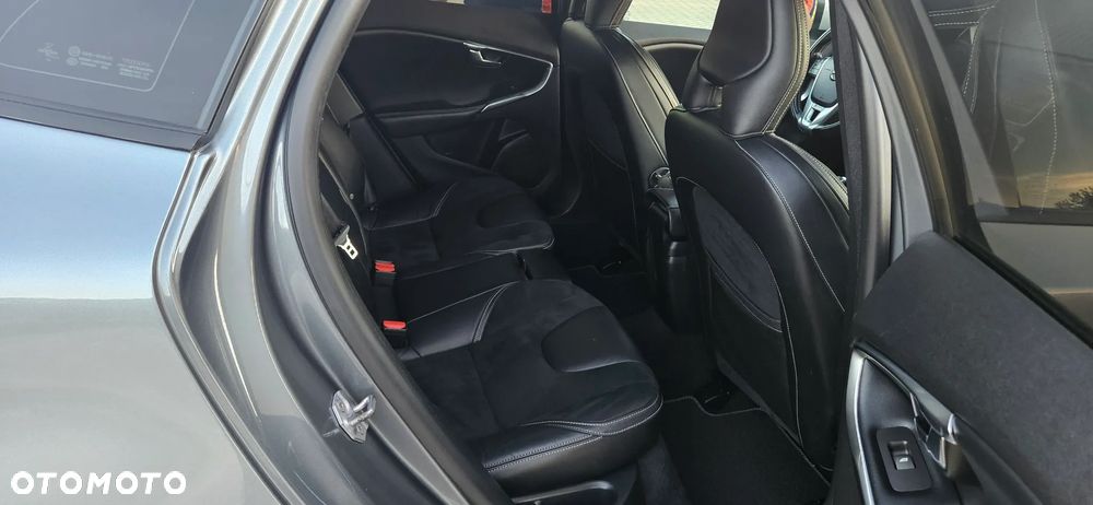 Volvo V40 D2 RDesign - 13