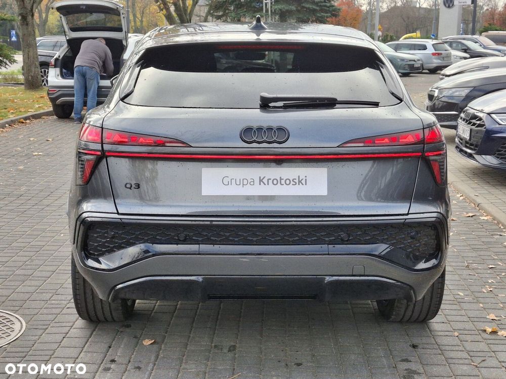 Audi Q3 Sportback - 6
