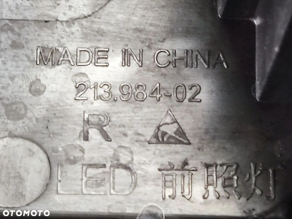 CITROEN C5 AirCross 20-22r Lampa Przód Prawy - 8