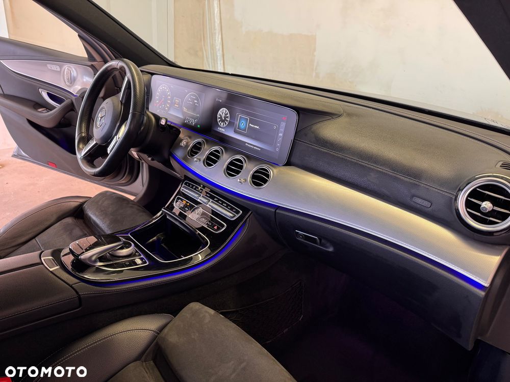 Mercedes-Benz Klasa E 220 d 4-Matic Business Edition 9G-TRONIC - 10