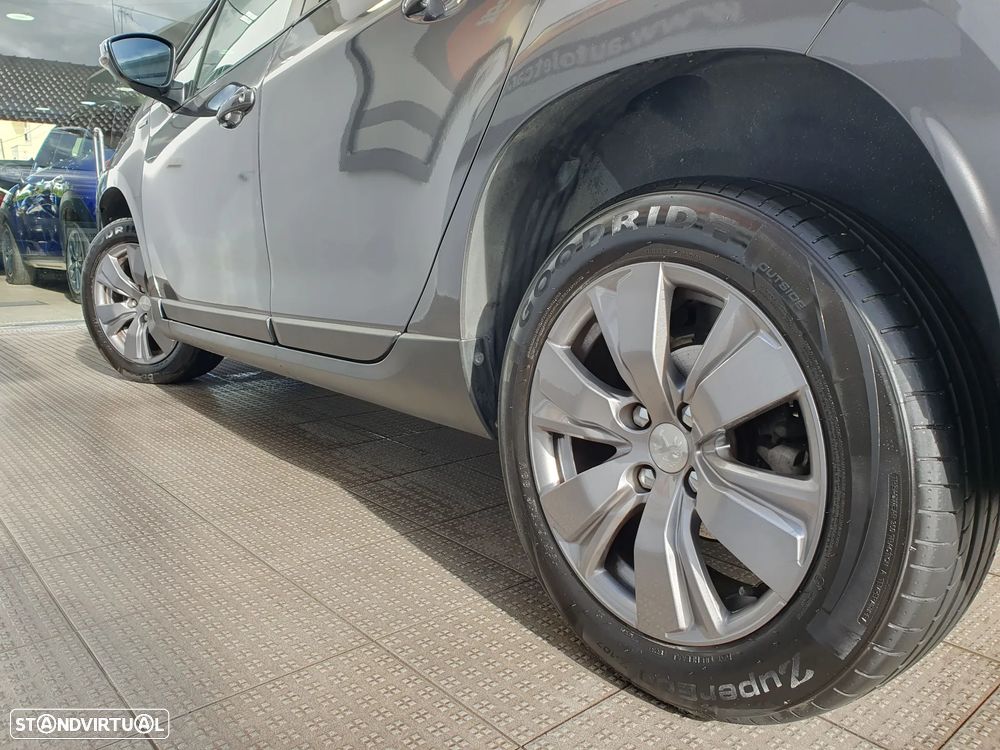 Peugeot 2008 1.6 BlueHDi Style - 13