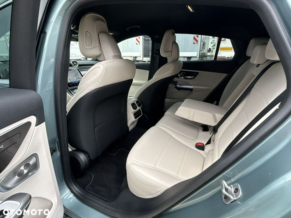 Mercedes-Benz GLC - 15