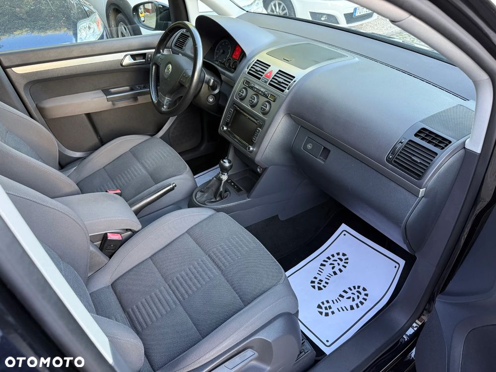 Volkswagen Touran 1.4 TSI Highline - 16