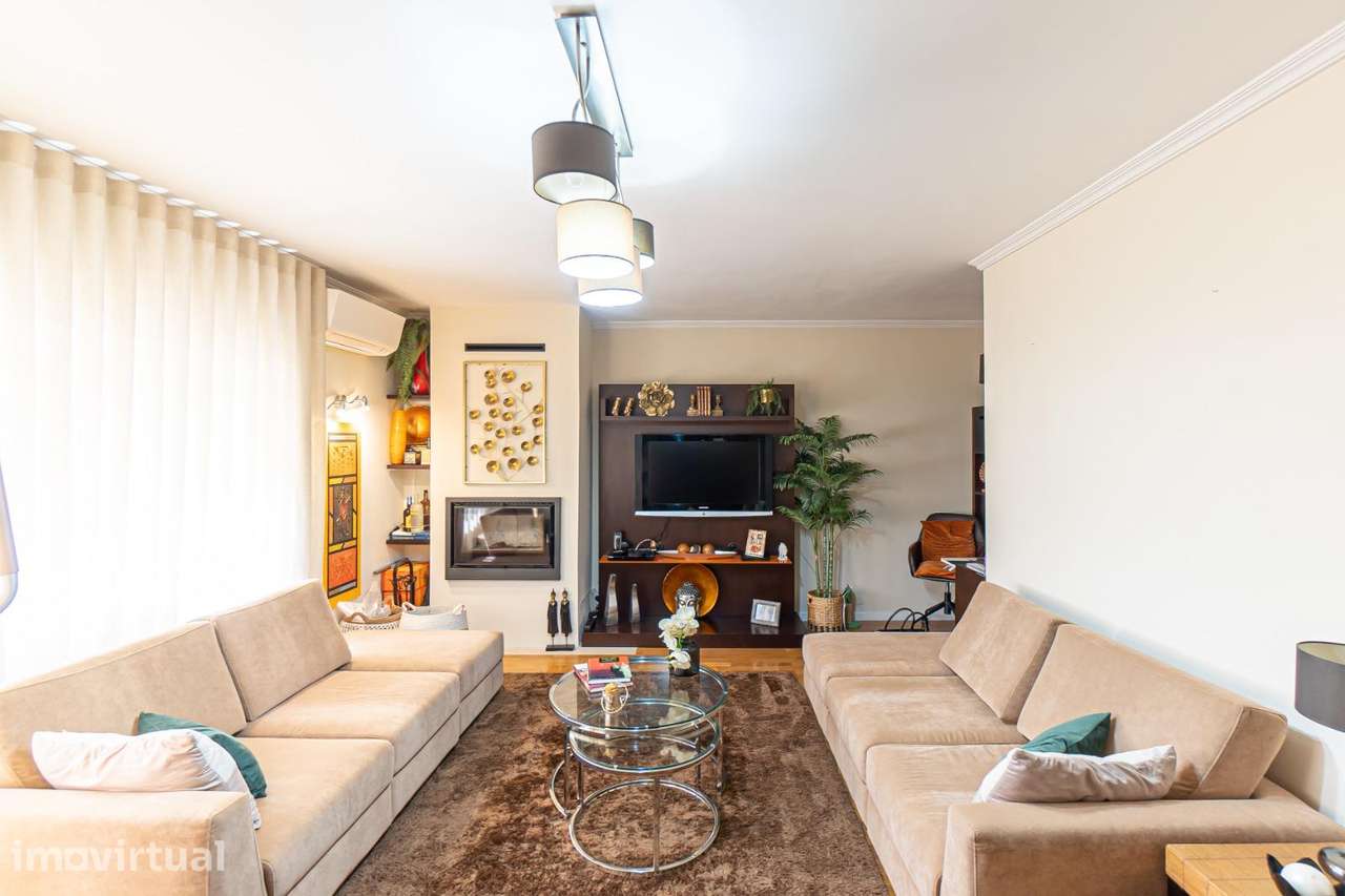 Excelente  Duplex T2 com Terraço, Suites e Garagem 2 Carros - Grande imagem: 4/29