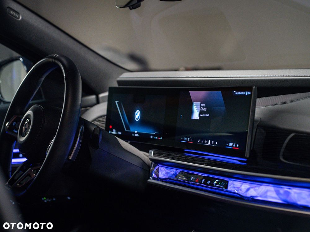 BMW Seria 7 - 38