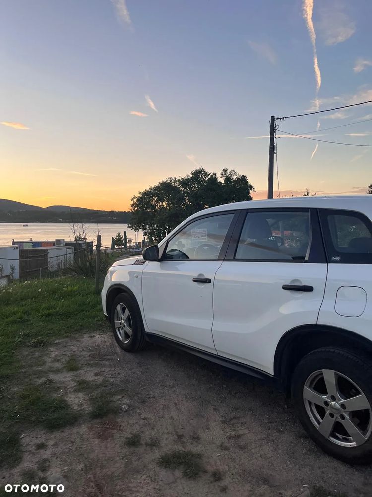 Suzuki Vitara 1.6 Comfort 4WD - 7