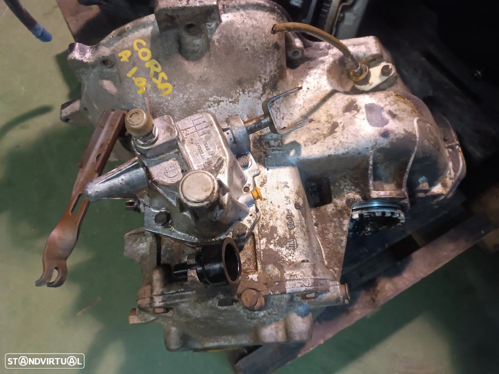 CAIXA DE VELOCIDADES OPEL CORSA A 1.0i 90147143 - 1