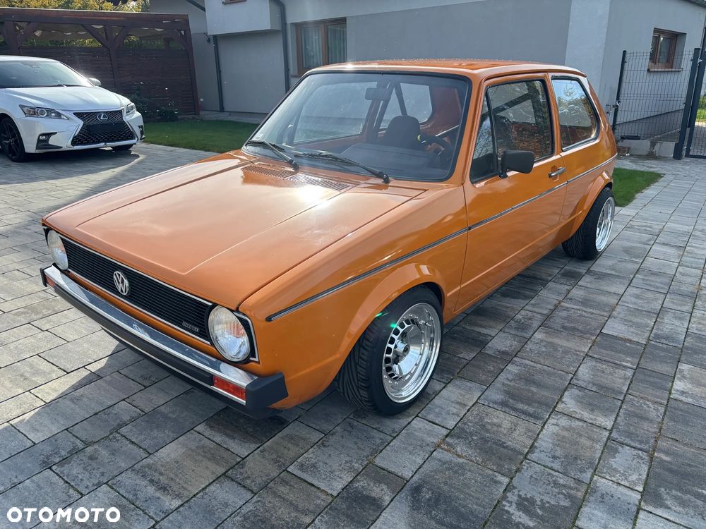 Volkswagen Golf 1.1 L - 17
