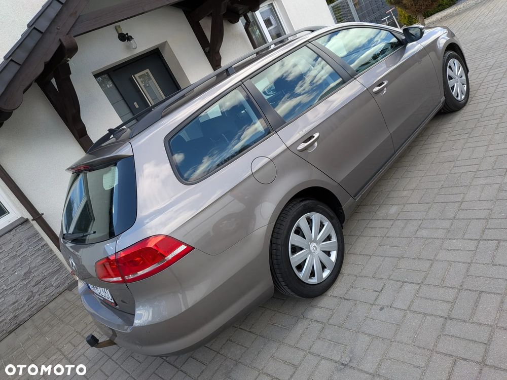 Volkswagen Passat - 8