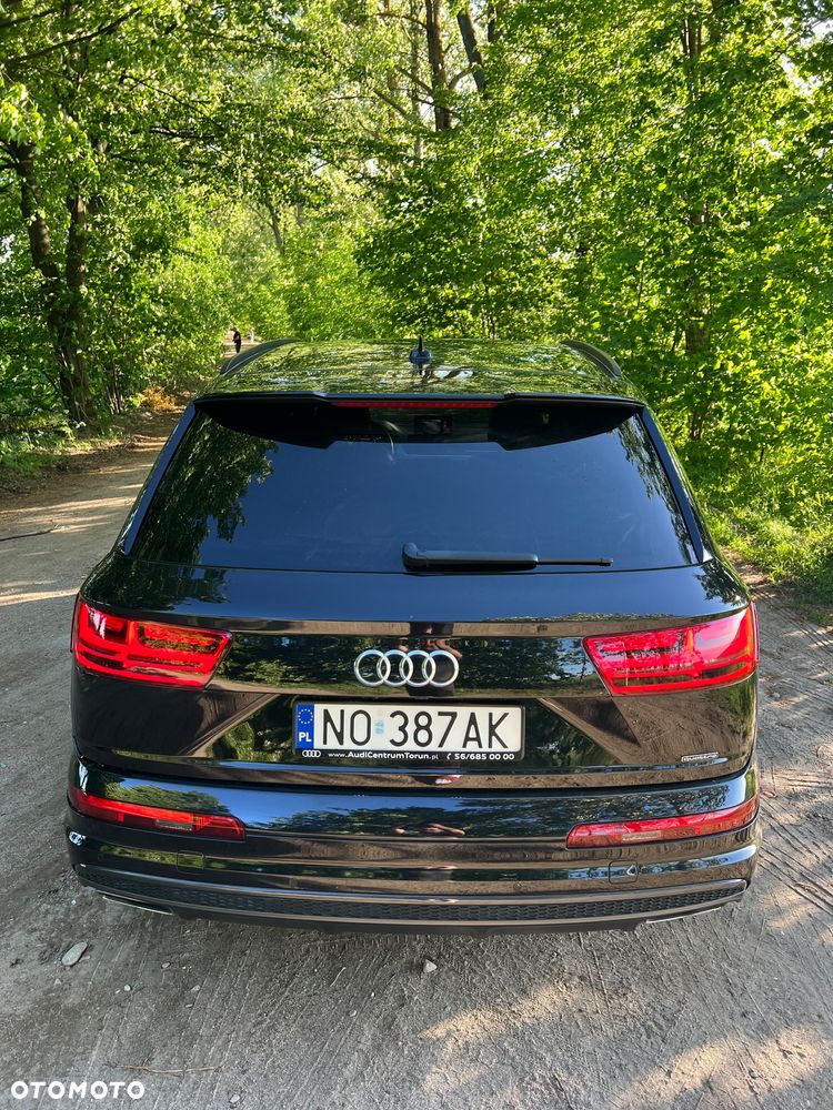 Audi Q7 - 11