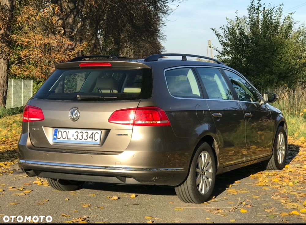 Volkswagen Passat - 2