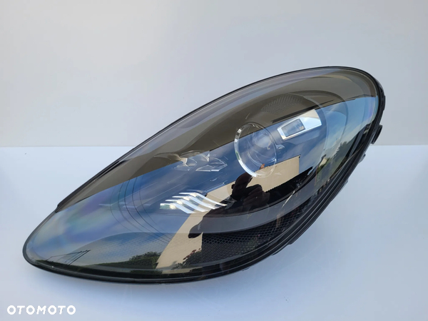 Porsche Boxter 982 Caymann GTS lift lampa przód xenon led czarna
