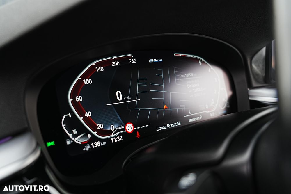 BMW Seria 5 530e xDrive AT PHEV - 18