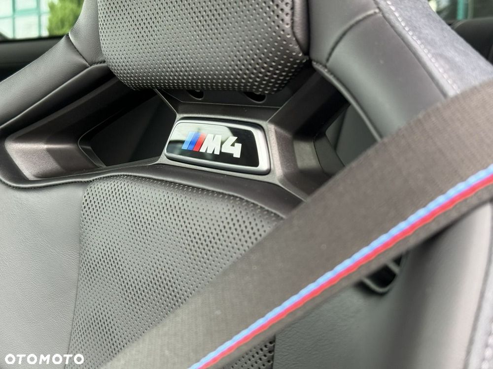 BMW M4 Competition M xDrive - 37