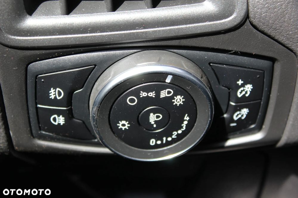 Ford Focus 1.6 TDCi ECOnetic 88g Start-Stopp-System Titanium - 18