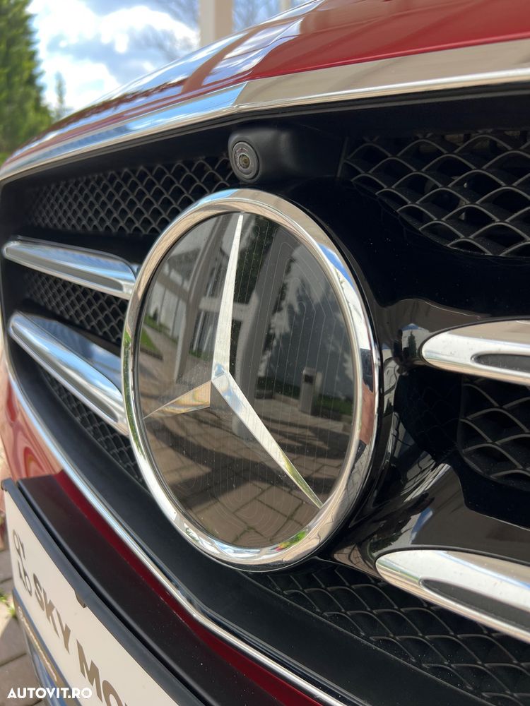 Mercedes-Benz E 200 4MATIC Aut. - 36