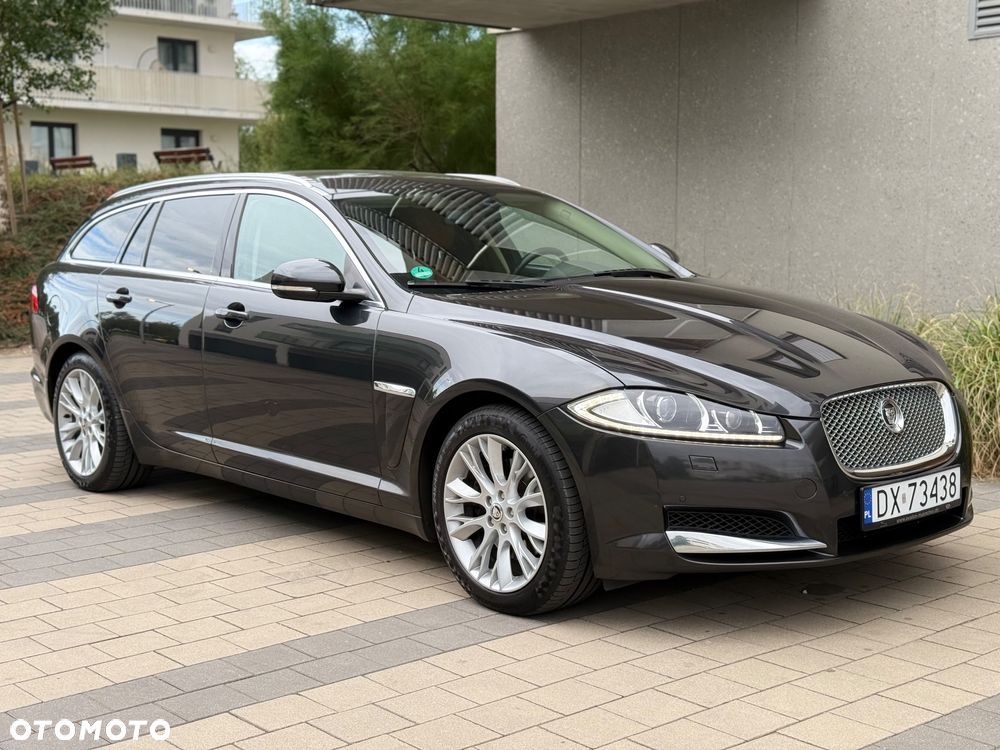 Jaguar XF - 22