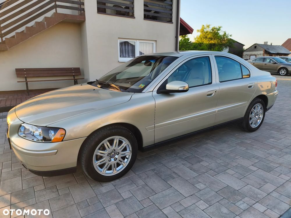 Volvo S60 2.4D Kinetic - 3