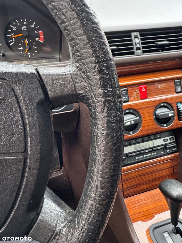 Mercedes-Benz W124 (1984-1993) - 36
