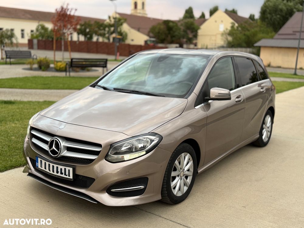 Mercedes-Benz B 180