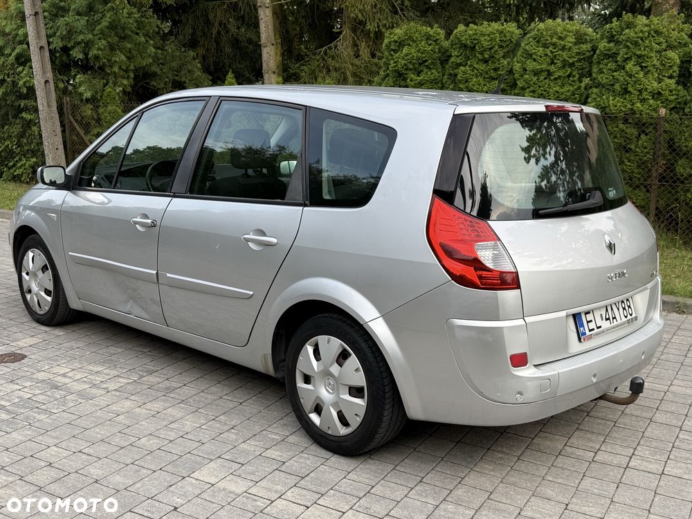 Renault Grand Scenic - 4