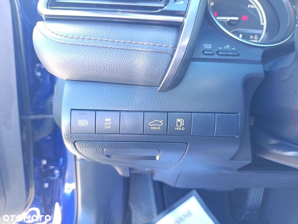 Toyota Camry 2.5 Hybrid Prestige CVT - 26