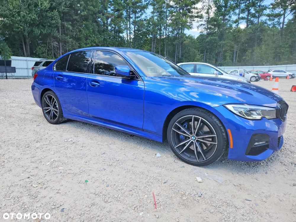 BMW Seria 3 330e xDrive M Sport - 4