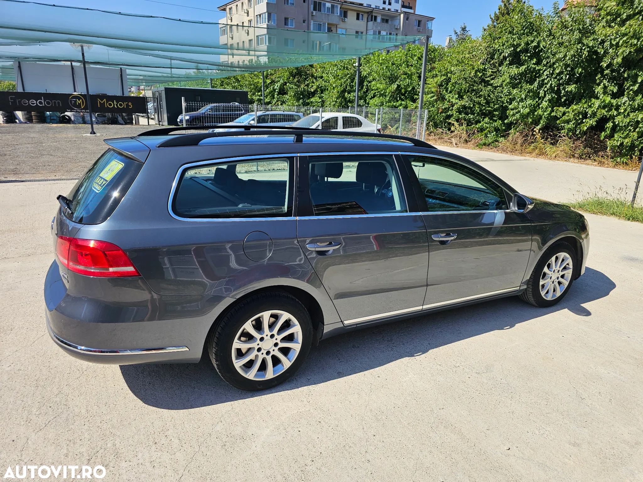 Volkswagen Passat Variant 2.0 TDI BlueMotion Technology Comfortline - 2