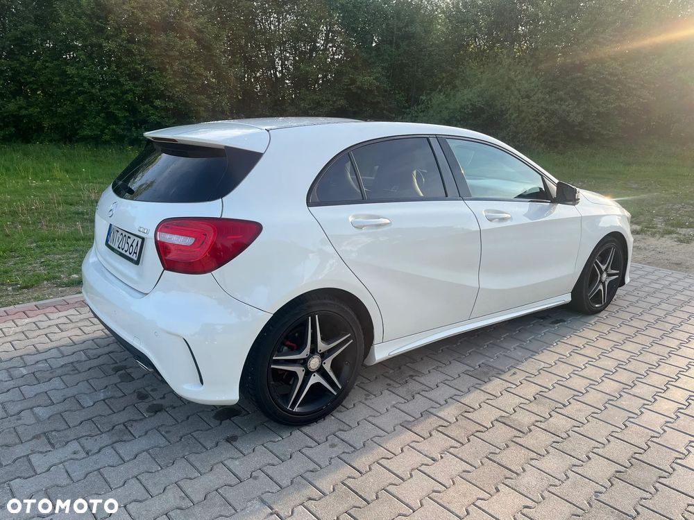 Mercedes-Benz Klasa A 160 CDI 7G-DCT AMG Line - 4