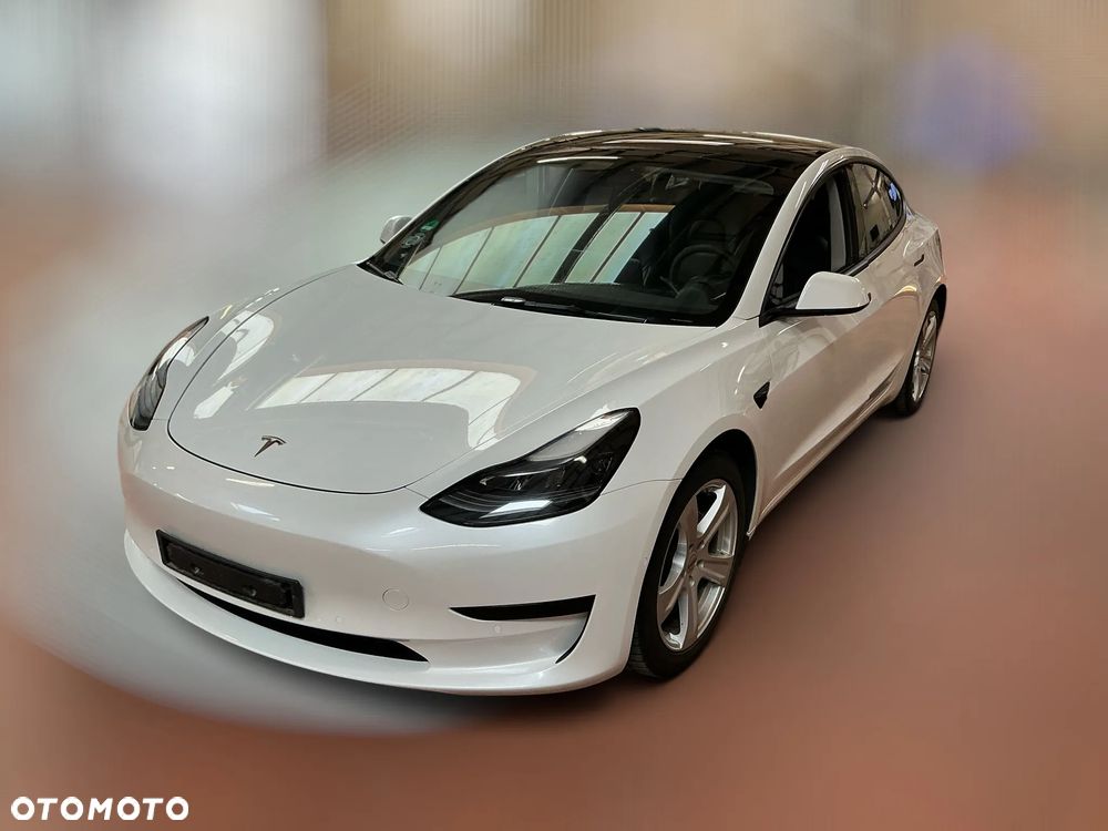 Tesla Model 3 RWD Hinterradantrieb - 3