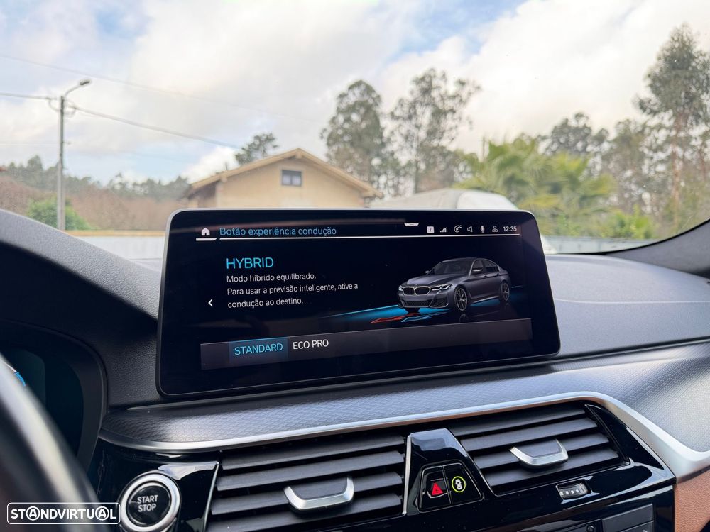 BMW 530 e Pack M - 30