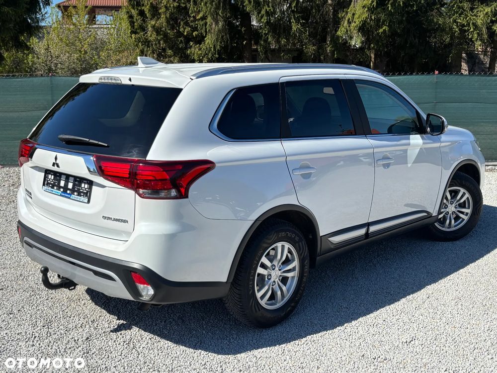 Mitsubishi Outlander 2.0 2WD Diamant - 10