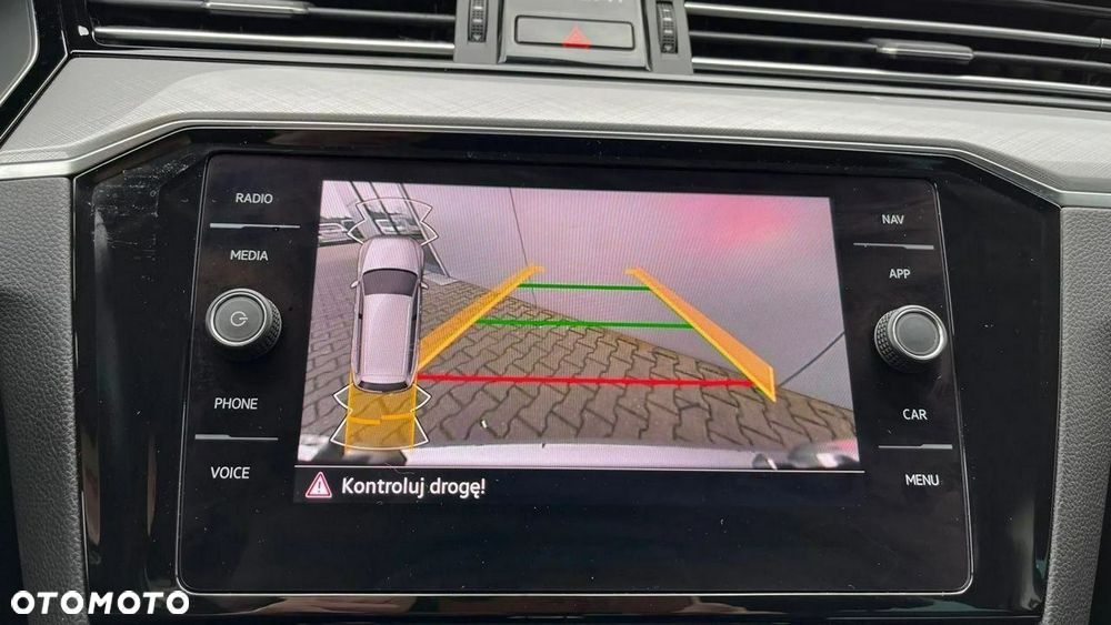 Volkswagen Passat - 40