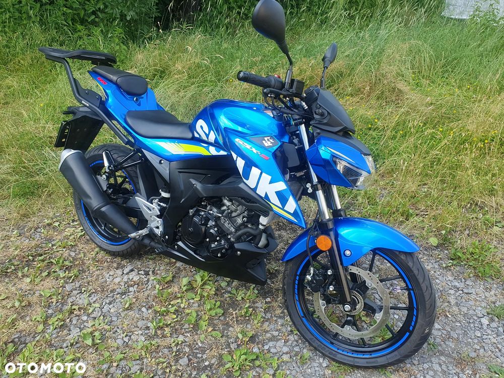 Suzuki GSX - 2