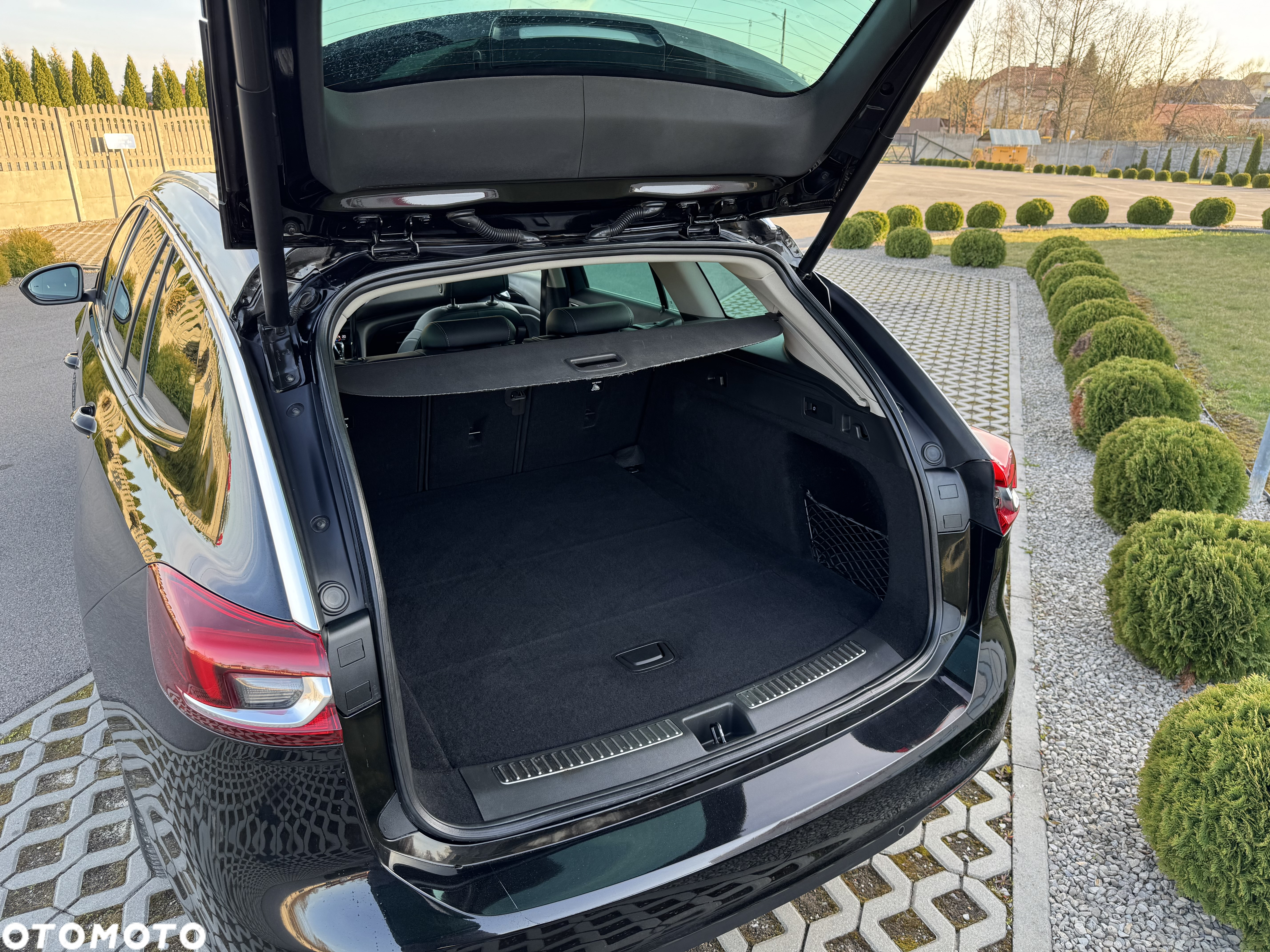 Opel Insignia Sports Tourer 1.6 ECOTEC Diesel Business Innovation - 28