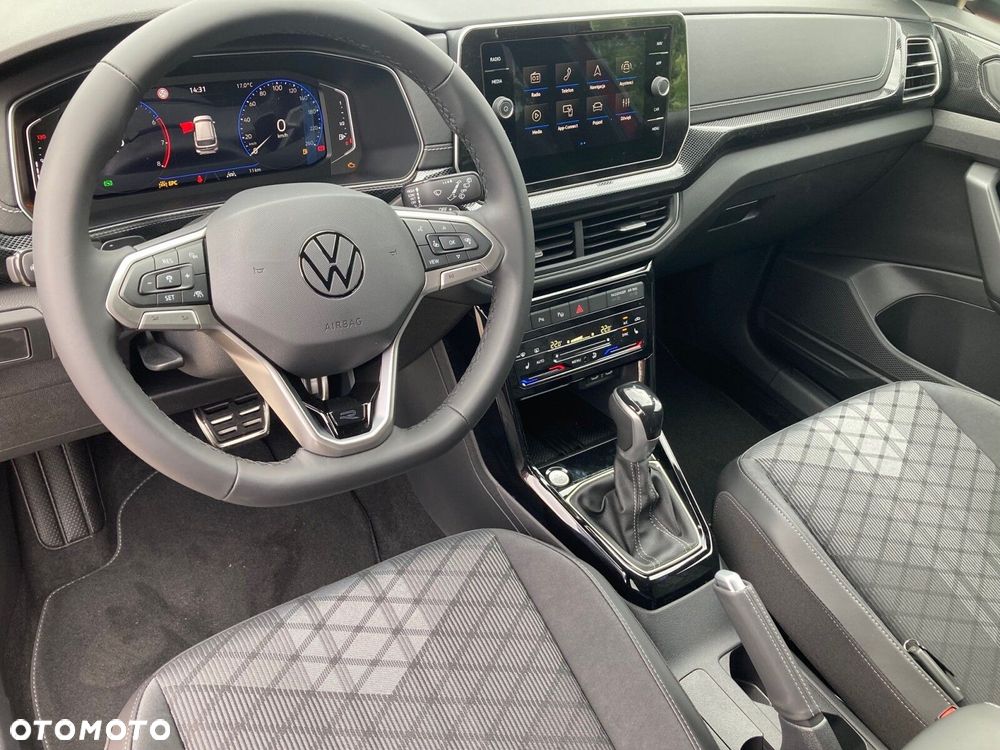 Volkswagen T-Cross - 11