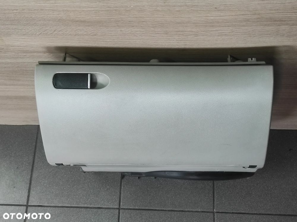 SCHOWEK PASAŻERA AUDI A4 B6 B7 JASNY 8E0 CAŁY WYSYŁKA !!! - 1