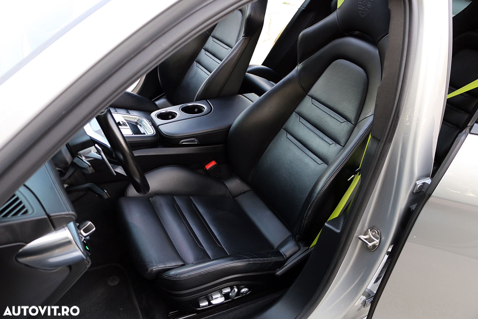 Porsche Panamera 4S E-Hybrid - 26
