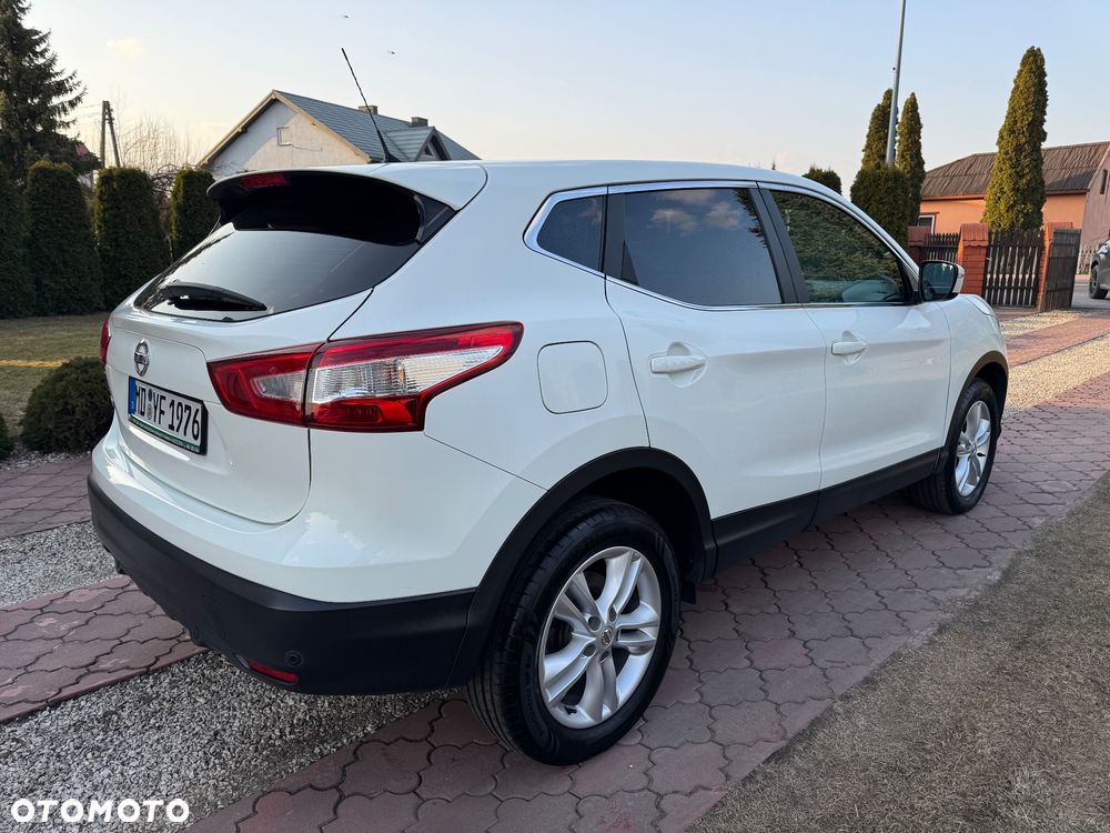 Nissan Qashqai 1.2 DIG-T N-Vision - 10