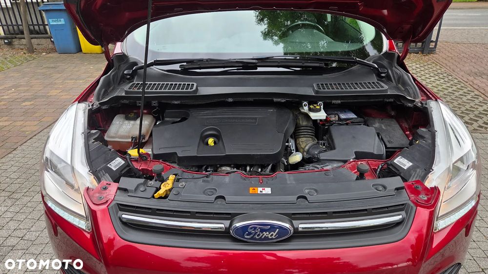 Ford Kuga 2.0 TDCi 2x4 Titanium - 14