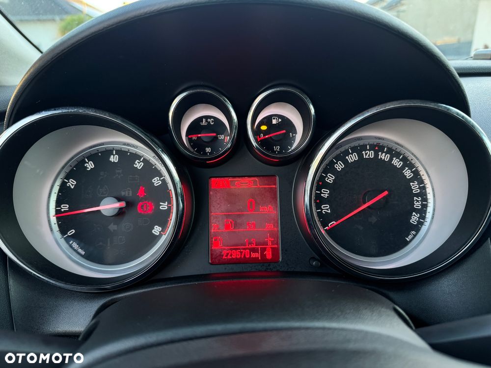 Opel Astra - 32