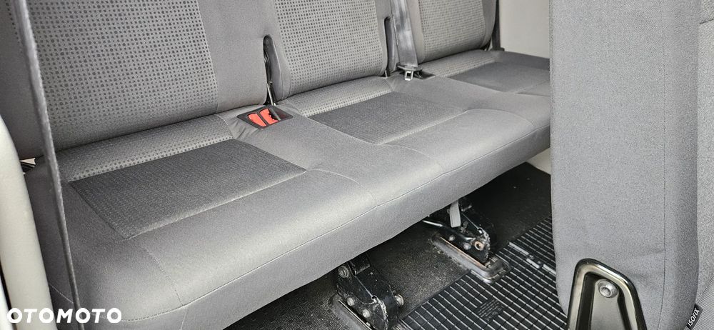 Volkswagen Transporter - 32