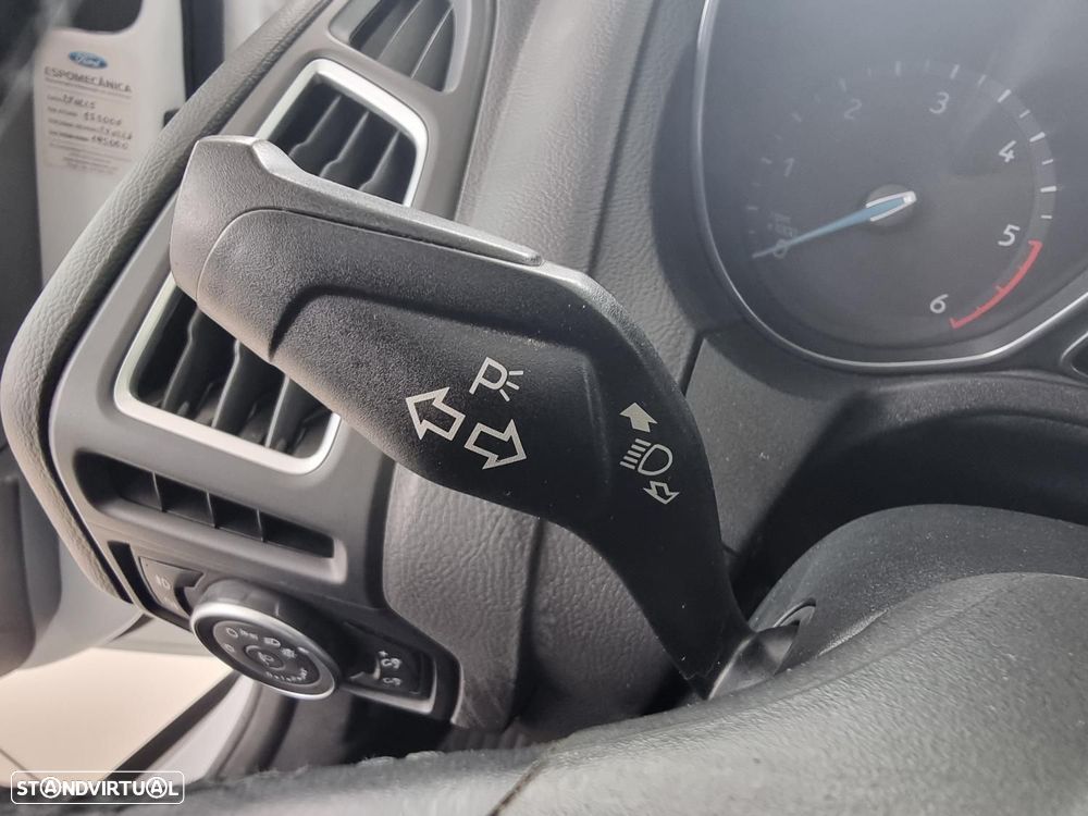 Ford Focus SW 1.5 TDCi Titanium - 19