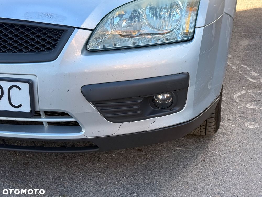 Ford Focus 1.6 Comfort - 27
